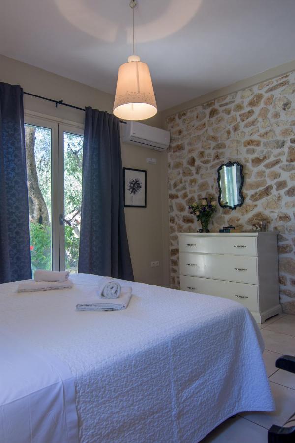 Villa Elaia Suites & Apartments No.5 ガイオス エクステリア 写真